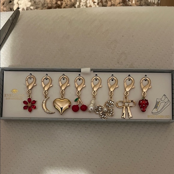 NIB Eyecandy Gold and Red Blingy Shoe Charms Set 8pcs - Picture 4 of 6